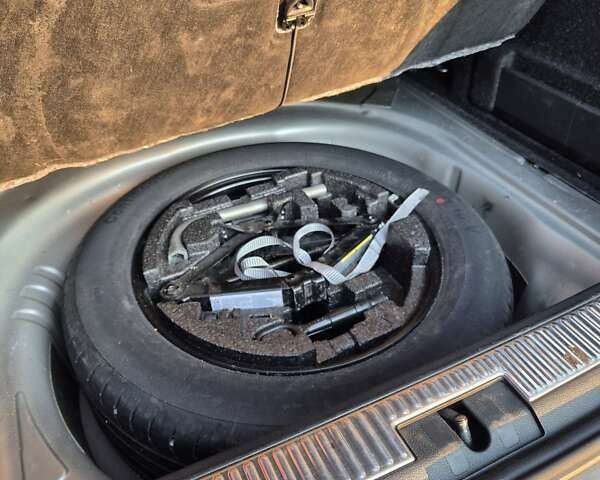 Желтый Шкода Суперб, объемом двигателя 1.97 л и пробегом 240 тыс. км за 17500 $, фото 13 на Automoto.ua