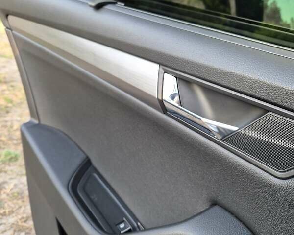 Желтый Шкода Суперб, объемом двигателя 1.97 л и пробегом 240 тыс. км за 17500 $, фото 35 на Automoto.ua