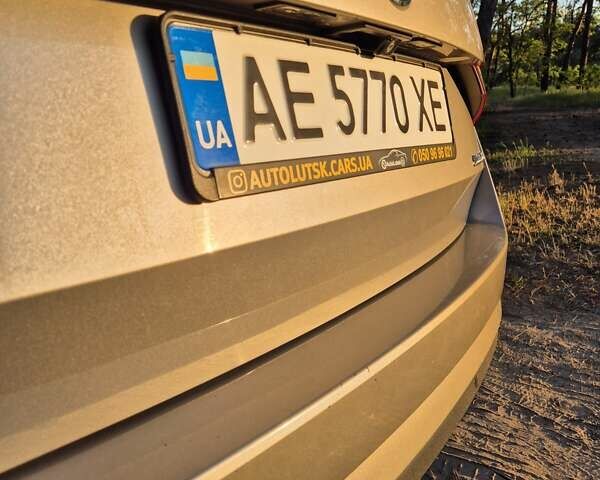 Желтый Шкода Суперб, объемом двигателя 1.97 л и пробегом 240 тыс. км за 17500 $, фото 8 на Automoto.ua