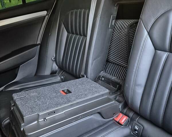 Желтый Шкода Суперб, объемом двигателя 1.97 л и пробегом 240 тыс. км за 17500 $, фото 37 на Automoto.ua