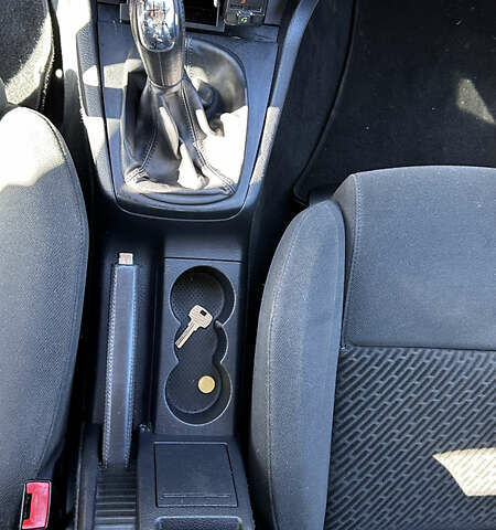 Желтый Шкода Суперб, объемом двигателя 2 л и пробегом 226 тыс. км за 5150 $, фото 30 на Automoto.ua