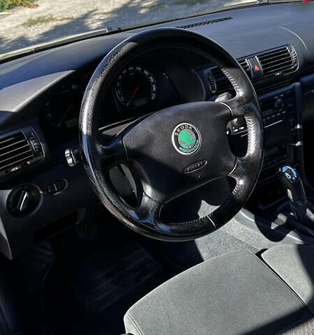 Желтый Шкода Суперб, объемом двигателя 2 л и пробегом 226 тыс. км за 5150 $, фото 29 на Automoto.ua