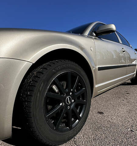 Желтый Шкода Суперб, объемом двигателя 2 л и пробегом 226 тыс. км за 5150 $, фото 14 на Automoto.ua