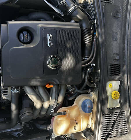 Желтый Шкода Суперб, объемом двигателя 2 л и пробегом 226 тыс. км за 5150 $, фото 34 на Automoto.ua