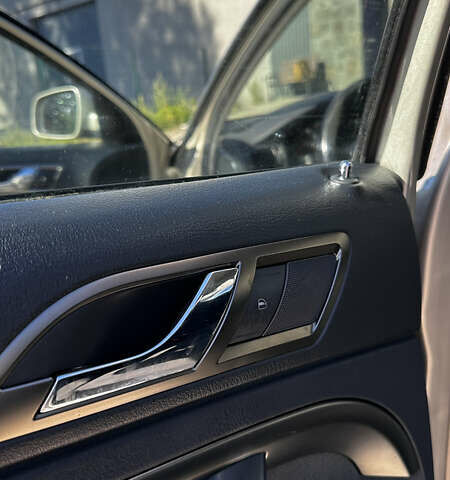 Желтый Шкода Суперб, объемом двигателя 2 л и пробегом 226 тыс. км за 5150 $, фото 25 на Automoto.ua