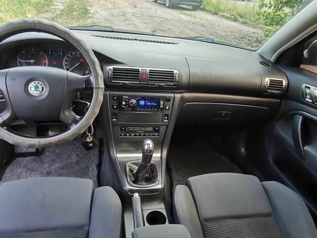 Сірий Шкода Суперб, об'ємом двигуна 2 л та пробігом 220 тис. км за 5800 $, фото 8 на Automoto.ua