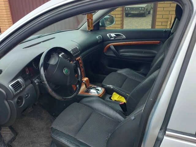 Серый Шкода Суперб, объемом двигателя 1.8 л и пробегом 188 тыс. км за 6000 $, фото 1 на Automoto.ua