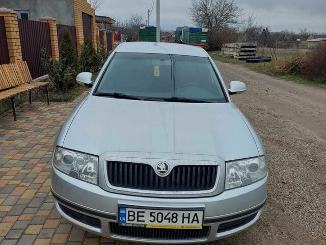 Серый Шкода Суперб, объемом двигателя 1.8 л и пробегом 188 тыс. км за 6000 $, фото 4 на Automoto.ua