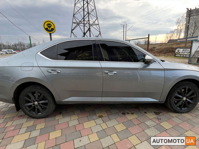 Сірий Шкода Суперб, об'ємом двигуна 2 л та пробігом 267 тис. км за 16800 $, фото 7 на Automoto.ua