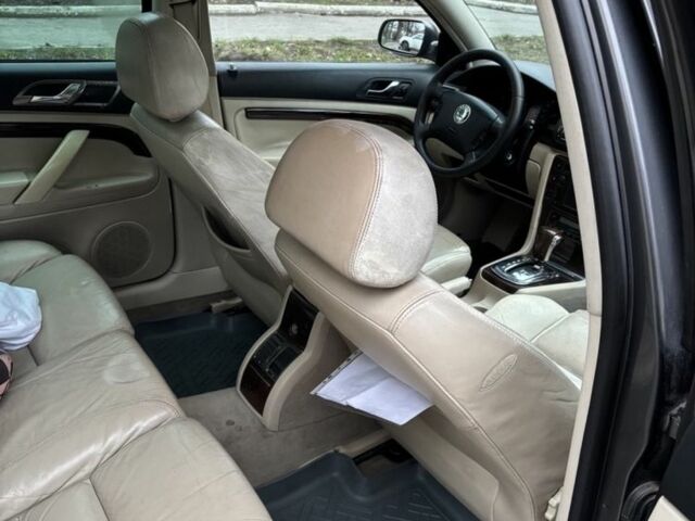 Сірий Шкода Суперб, об'ємом двигуна 2.5 л та пробігом 365 тис. км за 3500 $, фото 5 на Automoto.ua