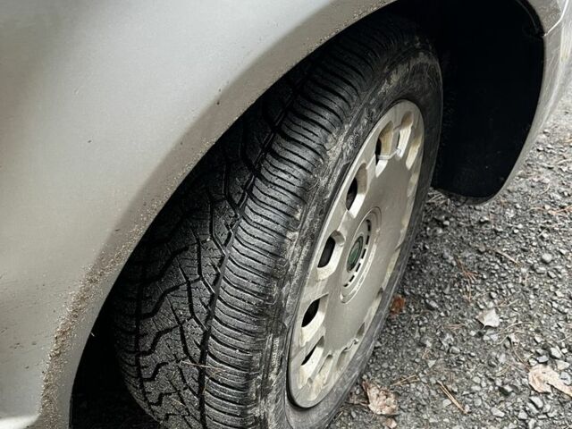 Сірий Шкода Суперб, об'ємом двигуна 1.9 л та пробігом 333 тис. км за 2450 $, фото 6 на Automoto.ua