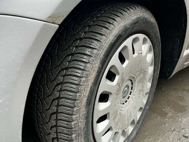 Сірий Шкода Суперб, об'ємом двигуна 1.9 л та пробігом 333 тис. км за 2450 $, фото 8 на Automoto.ua