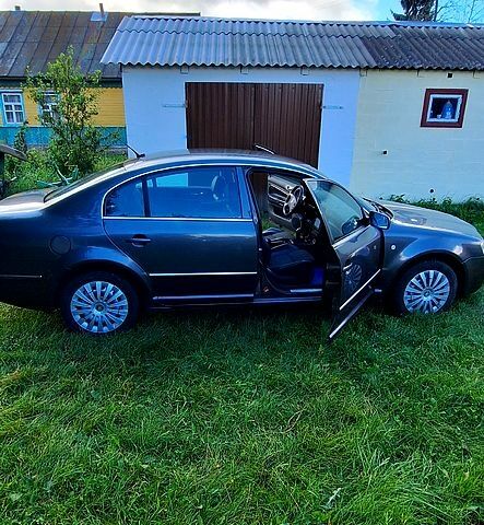 Серый Шкода Суперб, объемом двигателя 2.5 л и пробегом 360 тыс. км за 3000 $, фото 3 на Automoto.ua