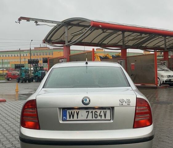 Серый Шкода Суперб, объемом двигателя 1.9 л и пробегом 330 тыс. км за 2600 $, фото 3 на Automoto.ua