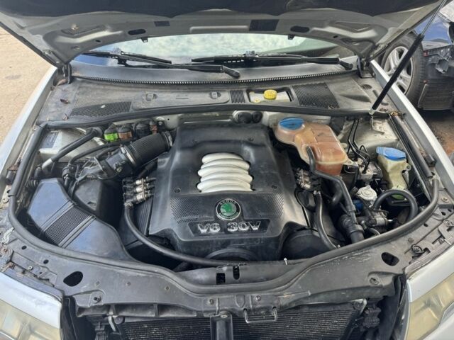 Шкода Суперб 2002 в Белой Церкве на Automoto.ua Серый Шкода Суперб, объемом двигателя 2.8 л и пробегом 350 тыс. км за 2900 $, фото 6 на Automoto.ua