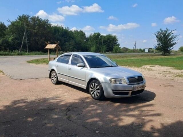 Серый Шкода Суперб, объемом двигателя 2.5 л и пробегом 200 тыс. км за 4000 $, фото 4 на Automoto.ua