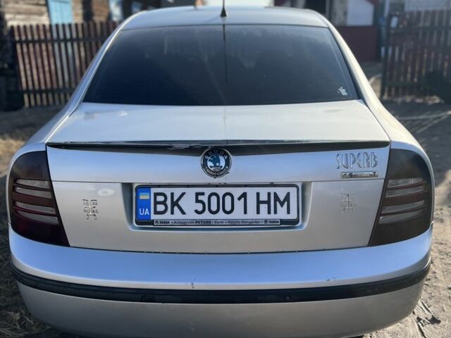Сірий Шкода Суперб, об'ємом двигуна 1.8 л та пробігом 32 тис. км за 4000 $, фото 3 на Automoto.ua