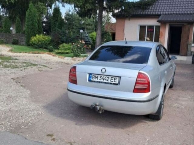 Серый Шкода Суперб, объемом двигателя 2.5 л и пробегом 200 тыс. км за 4000 $, фото 1 на Automoto.ua