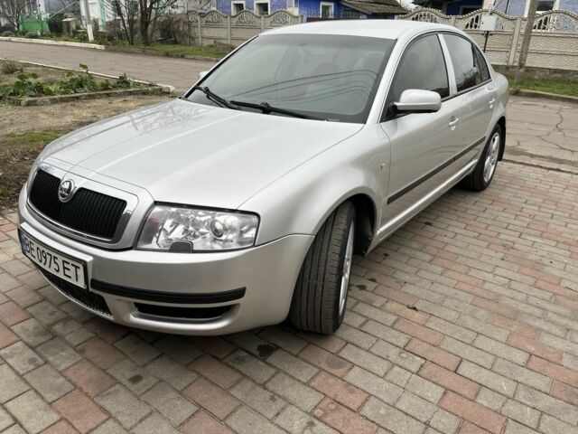 Серый Шкода Суперб, объемом двигателя 1.9 л и пробегом 450 тыс. км за 3999 $, фото 1 на Automoto.ua