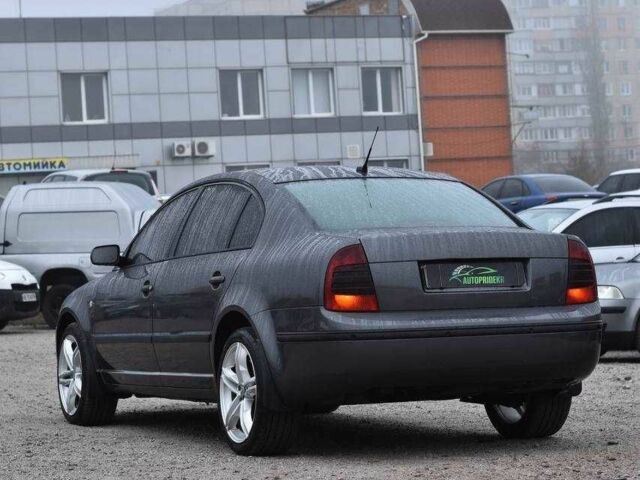 Серый Шкода Суперб, объемом двигателя 1.9 л и пробегом 315 тыс. км за 5550 $, фото 3 на Automoto.ua