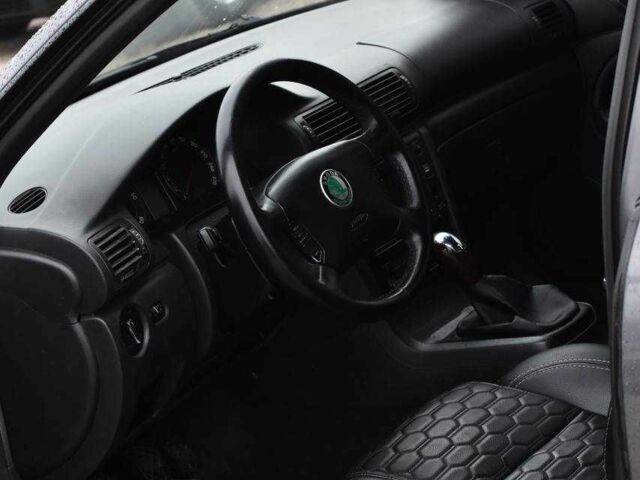 Серый Шкода Суперб, объемом двигателя 1.9 л и пробегом 315 тыс. км за 5550 $, фото 9 на Automoto.ua