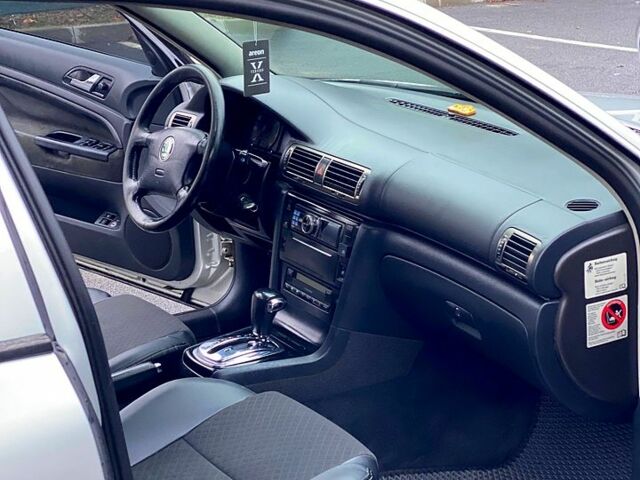 Серый Шкода Суперб, объемом двигателя 2.8 л и пробегом 0 тыс. км за 4000 $, фото 10 на Automoto.ua