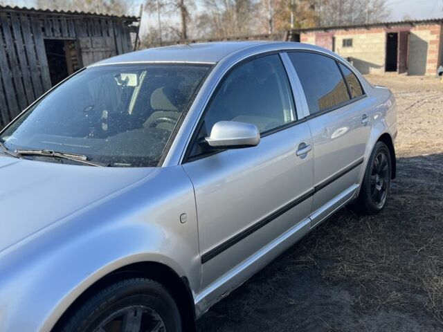 Сірий Шкода Суперб, об'ємом двигуна 1.8 л та пробігом 32 тис. км за 4000 $, фото 2 на Automoto.ua