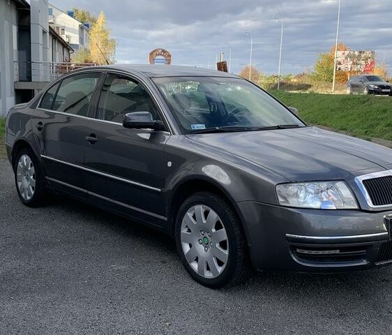 Серый Шкода Суперб, объемом двигателя 1.9 л и пробегом 390 тыс. км за 3200 $, фото 2 на Automoto.ua