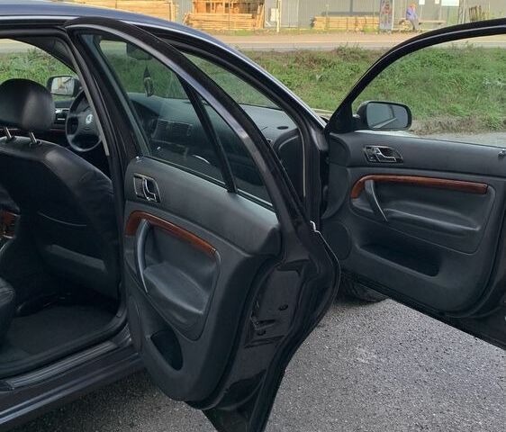 Серый Шкода Суперб, объемом двигателя 1.9 л и пробегом 390 тыс. км за 3200 $, фото 4 на Automoto.ua