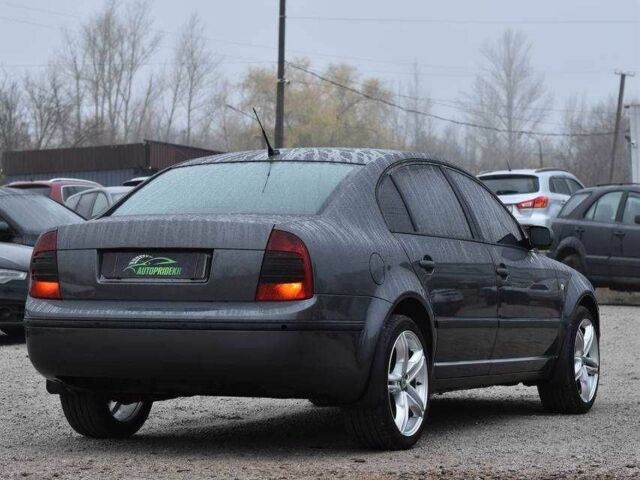 Серый Шкода Суперб, объемом двигателя 1.9 л и пробегом 315 тыс. км за 5550 $, фото 1 на Automoto.ua