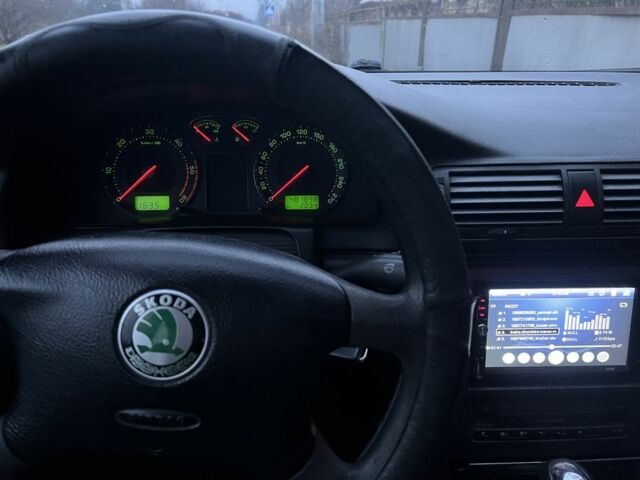 Сірий Шкода Суперб, об'ємом двигуна 1.9 л та пробігом 480 тис. км за 4555 $, фото 16 на Automoto.ua