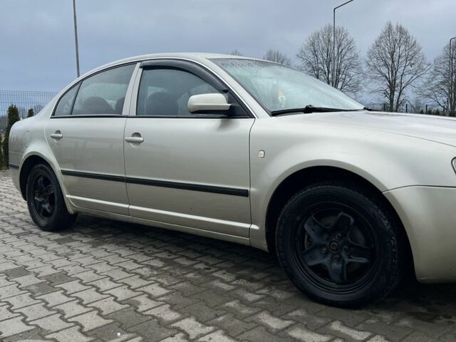 Сірий Шкода Суперб, об'ємом двигуна 1.9 л та пробігом 480 тис. км за 4555 $, фото 5 на Automoto.ua