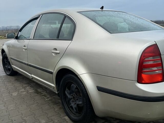 Сірий Шкода Суперб, об'ємом двигуна 1.9 л та пробігом 480 тис. км за 4555 $, фото 9 на Automoto.ua