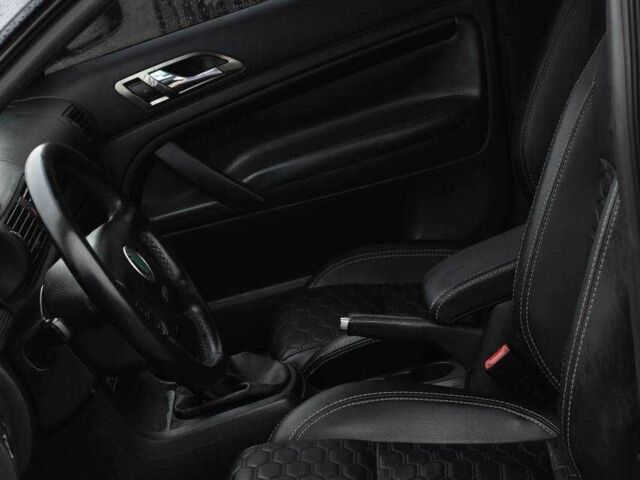 Серый Шкода Суперб, объемом двигателя 1.9 л и пробегом 315 тыс. км за 5550 $, фото 7 на Automoto.ua