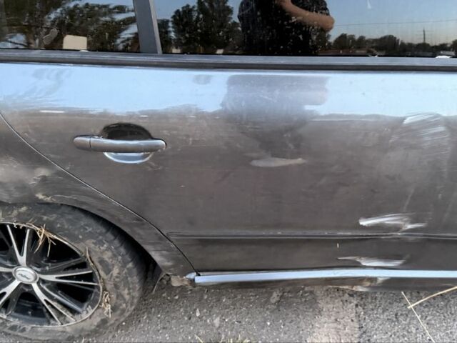 Серый Шкода Суперб, объемом двигателя 0 л и пробегом 333 тыс. км за 2500 $, фото 5 на Automoto.ua