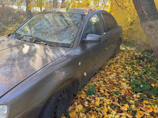 Серый Шкода Суперб, объемом двигателя 0 л и пробегом 300 тыс. км за 2900 $, фото 1 на Automoto.ua