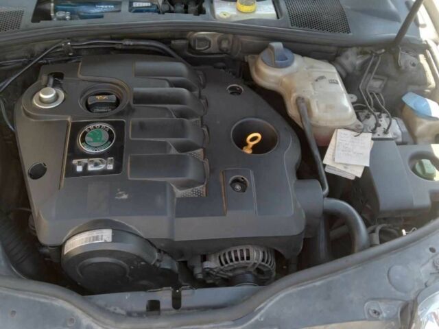 Сірий Шкода Суперб, об'ємом двигуна 1.9 л та пробігом 360 тис. км за 4600 $, фото 11 на Automoto.ua