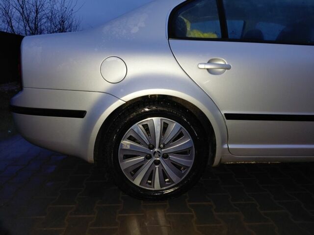 Сірий Шкода Суперб, об'ємом двигуна 0 л та пробігом 390 тис. км за 3600 $, фото 4 на Automoto.ua