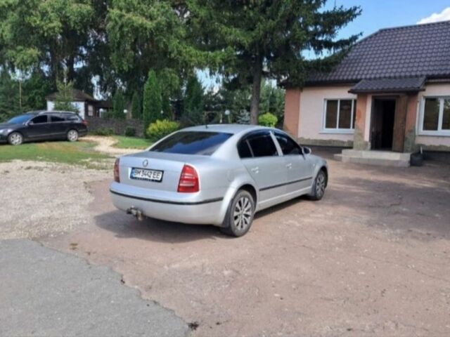 Серый Шкода Суперб, объемом двигателя 2.5 л и пробегом 200 тыс. км за 4000 $, фото 2 на Automoto.ua