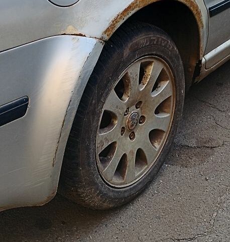 Серый Шкода Суперб, объемом двигателя 0 л и пробегом 360 тыс. км за 1800 $, фото 3 на Automoto.ua