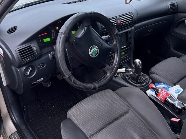 Сірий Шкода Суперб, об'ємом двигуна 1.9 л та пробігом 480 тис. км за 4555 $, фото 13 на Automoto.ua