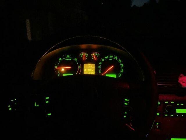 Сірий Шкода Суперб, об'ємом двигуна 1.9 л та пробігом 300 тис. км за 2850 $, фото 4 на Automoto.ua