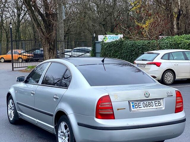 Серый Шкода Суперб, объемом двигателя 2.8 л и пробегом 0 тыс. км за 4000 $, фото 4 на Automoto.ua