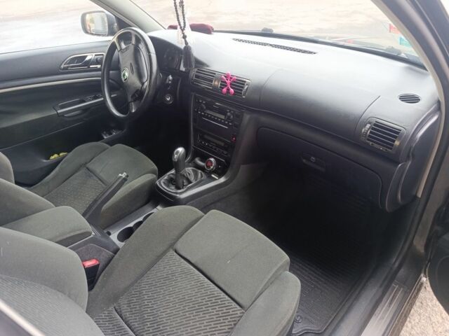 Сірий Шкода Суперб, об'ємом двигуна 2 л та пробігом 335 тис. км за 2400 $, фото 2 на Automoto.ua