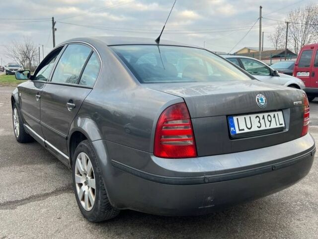 Сірий Шкода Суперб, об'ємом двигуна 1.9 л та пробігом 330 тис. км за 2250 $, фото 1 на Automoto.ua