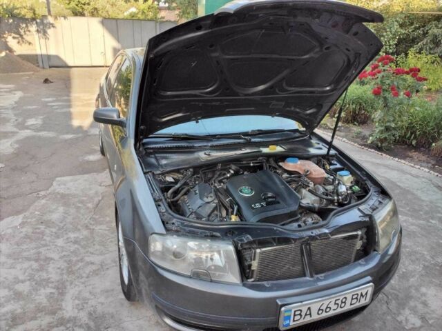 Серый Шкода Суперб, объемом двигателя 1.8 л и пробегом 253 тыс. км за 4500 $, фото 5 на Automoto.ua