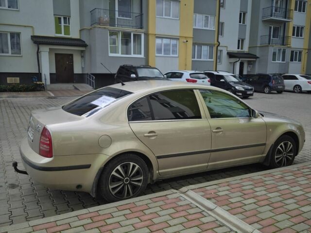 Серый Шкода Суперб, объемом двигателя 1.8 л и пробегом 351 тыс. км за 4650 $, фото 3 на Automoto.ua