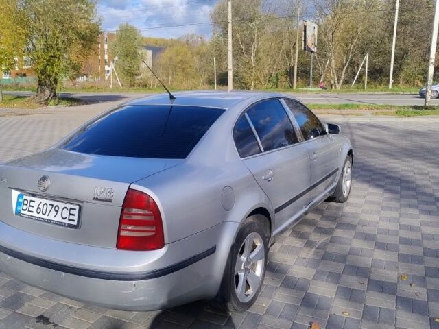 Шкода Суперб 2005 в Хмельницком на Automoto.ua Серый Шкода Суперб, объемом двигателя 1.8 л и пробегом 430 тыс. км за 4512 $, фото 5 на Automoto.ua
