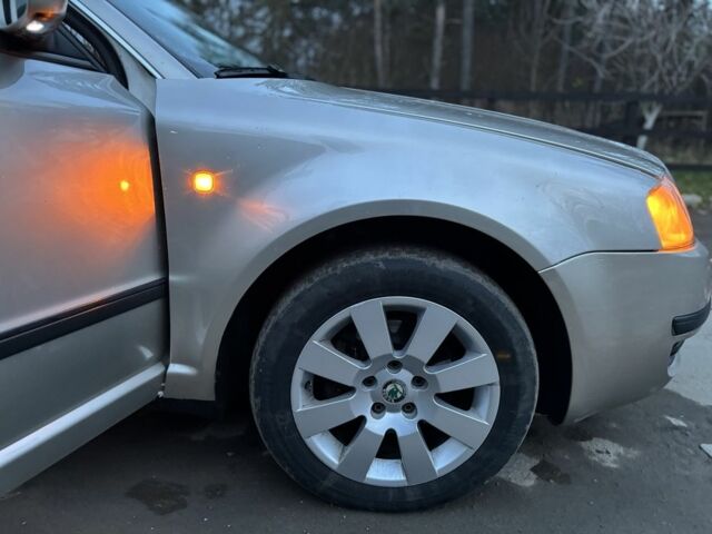 Сірий Шкода Суперб, об'ємом двигуна 1.9 л та пробігом 327 тис. км за 1950 $, фото 16 на Automoto.ua