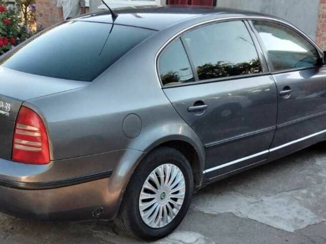 Серый Шкода Суперб, объемом двигателя 1.8 л и пробегом 253 тыс. км за 4500 $, фото 12 на Automoto.ua